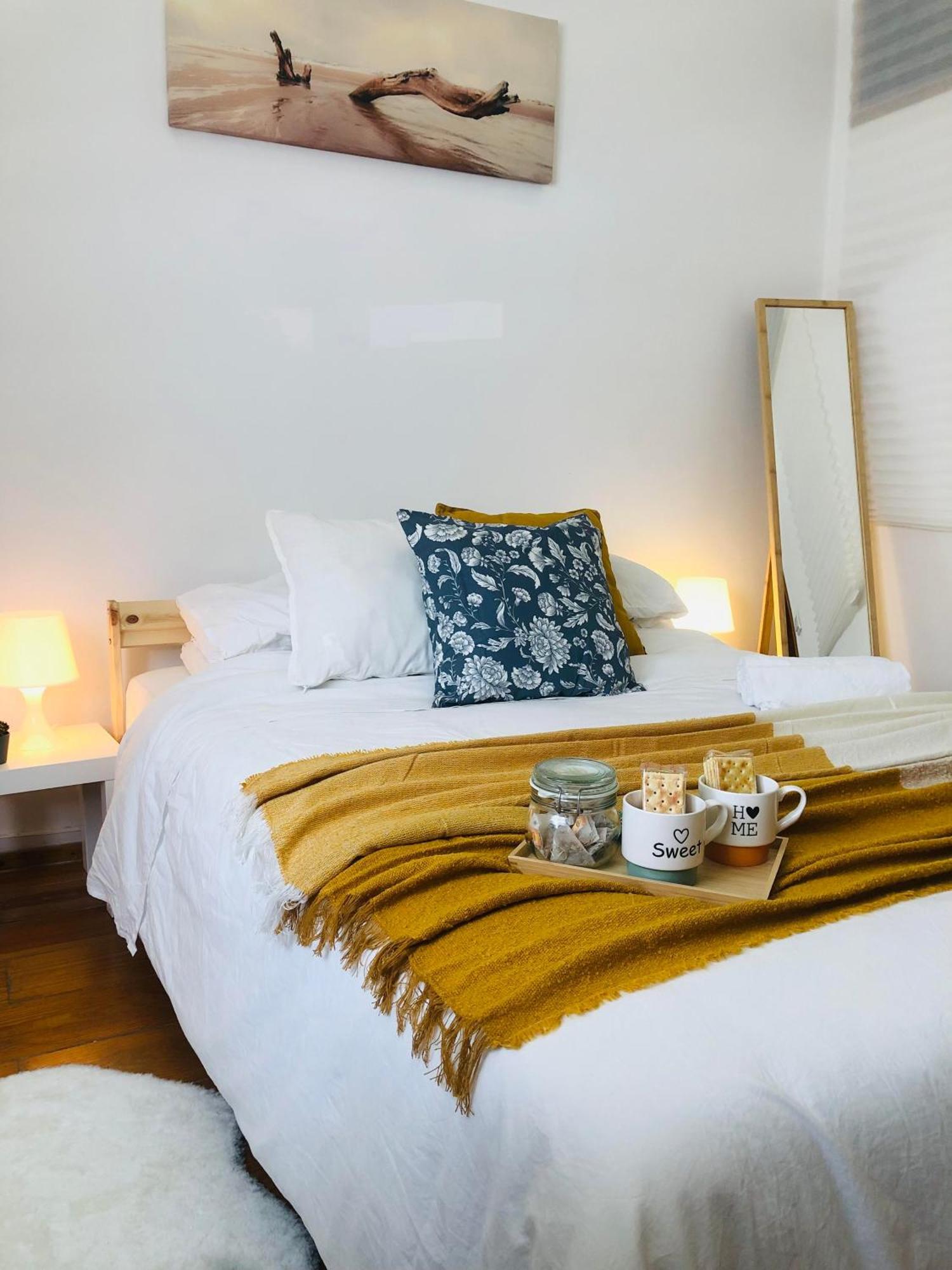 Quarto Com Vista Do Rio Tejo Hotell Lisboa Eksteriør bilde